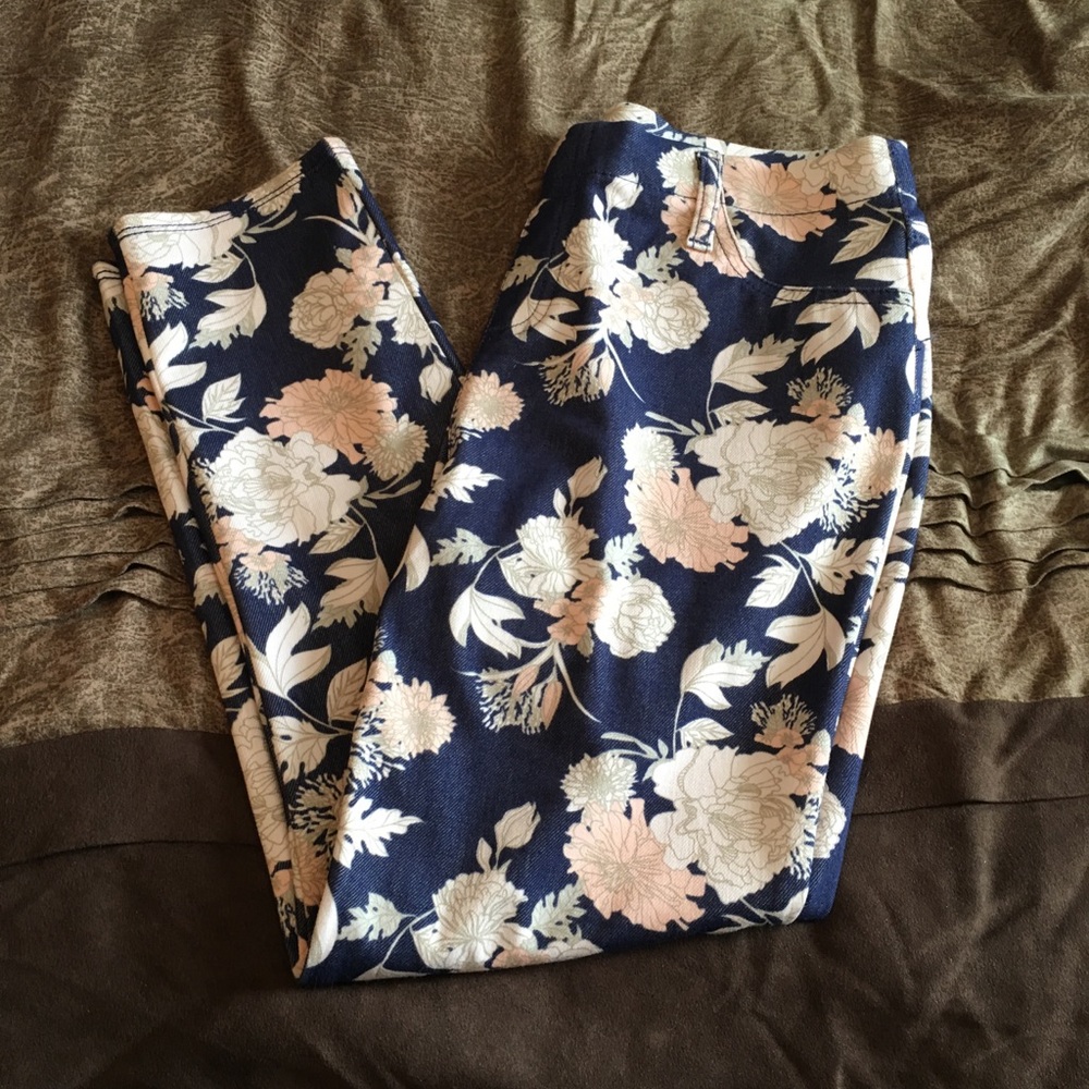 Capri pants